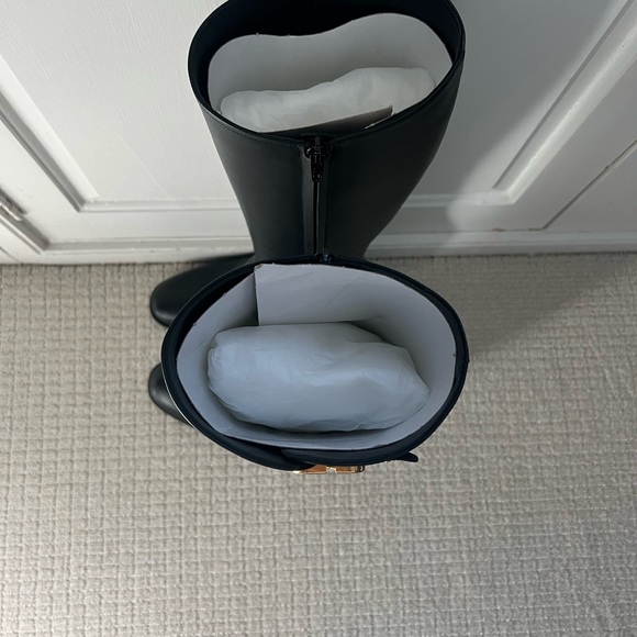 Auth Valentino VLOGO SIGNATURE CALFSKIN BOOT 70MM size 39 8.5 9 w/box & dustcove - Picture 6 of 6